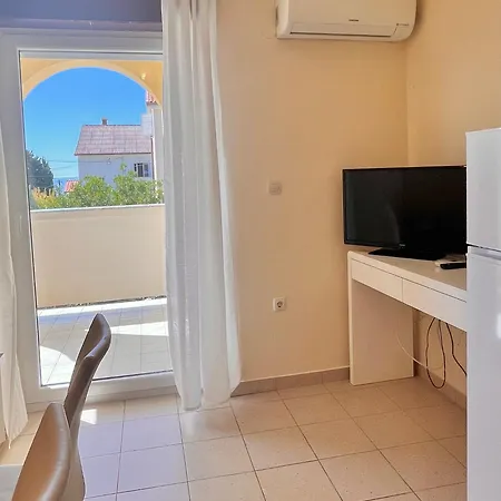 Fani Apartament Rab Town