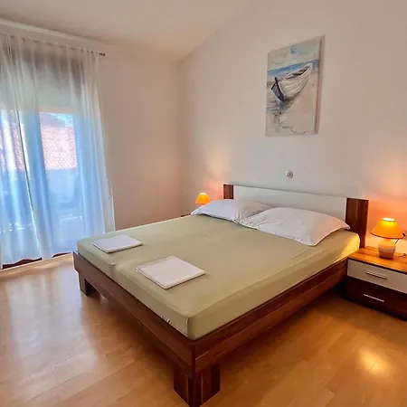 Apartman Fani *
